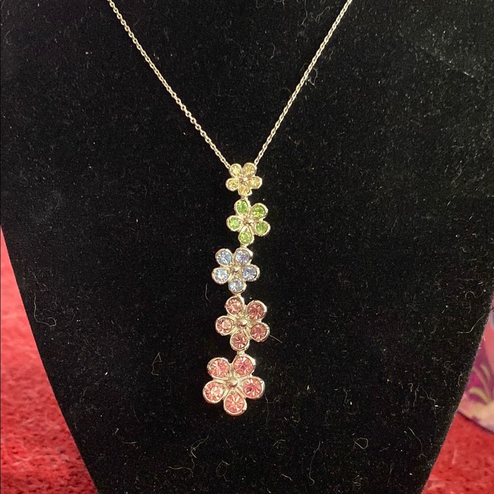 Floral Multicolor Pendant Necklace